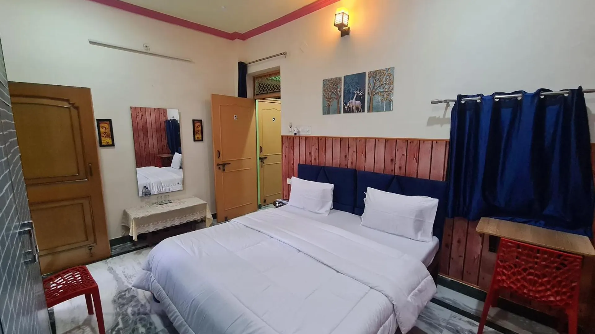 Anukampa Paying Guest House Agra